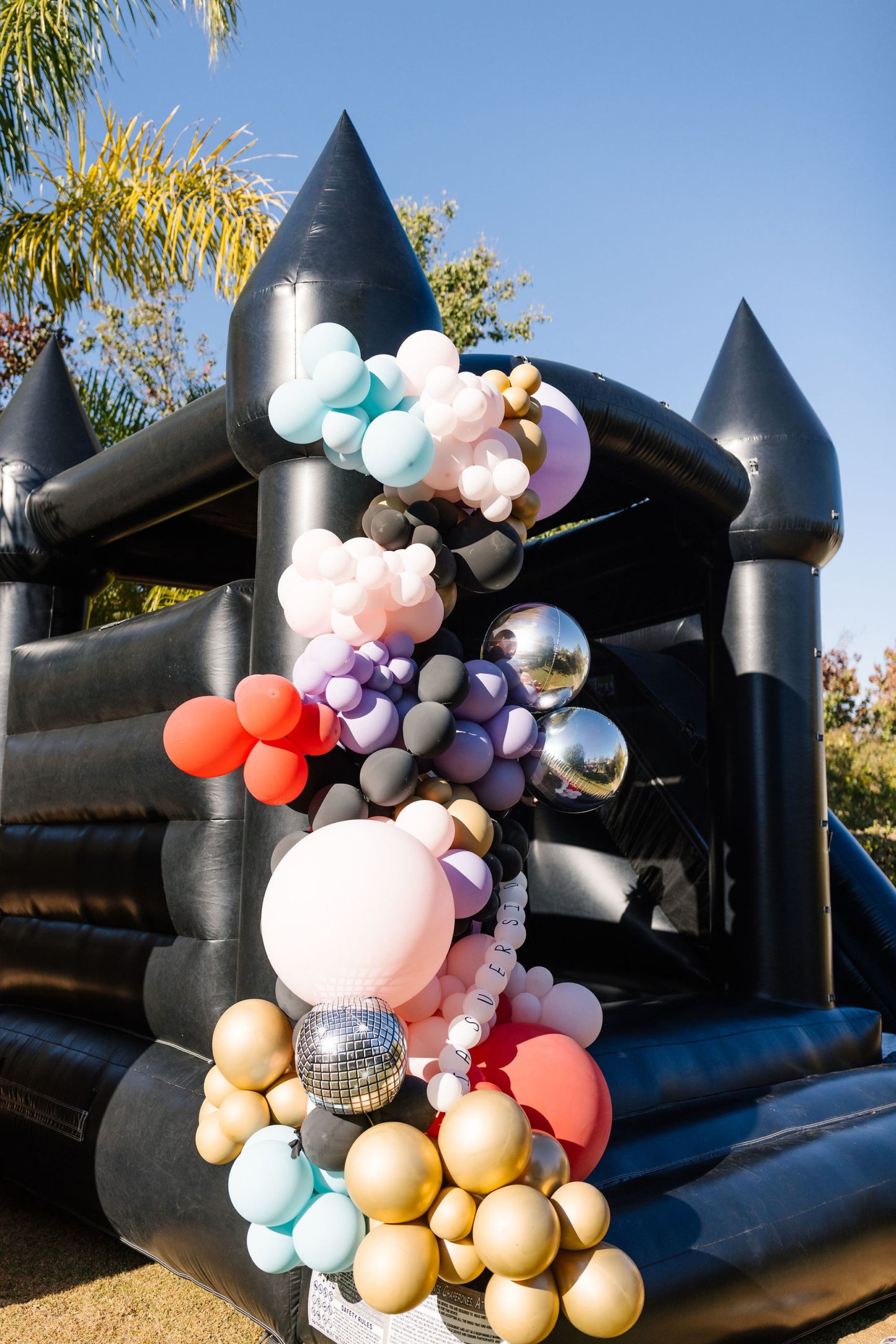 Rincon Bounce House with Slide- New!
