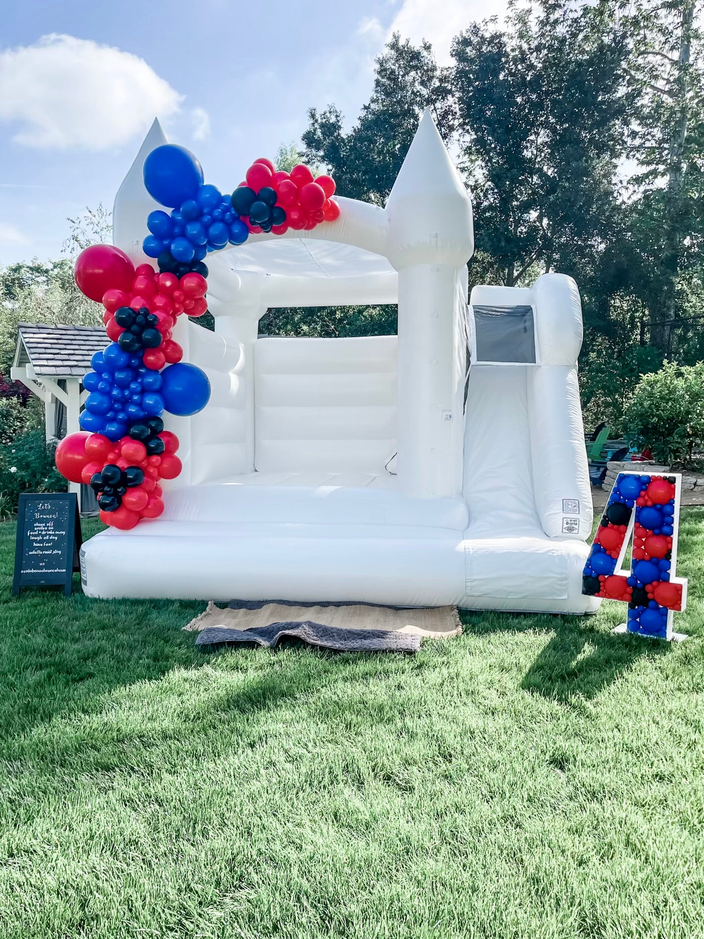 Calabasas Bounce House, party rental, White Bounce House Los Angeles, White Bounce House ventura county, party rental los angeles, party rental ventura county, bounce house calabasas, kids party los angeles, kids party los angeles, calabasas party rentals, Malibu bounce house, malibu party rentals, malibu kids party