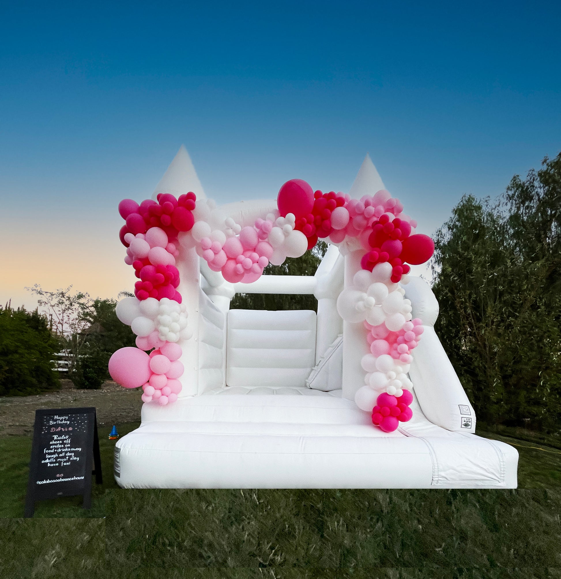 Calabasas Bounce House, party rental, White Bounce House Los Angeles, White Bounce House ventura county, party rental los angeles, party rental ventura county, bounce house calabasas, kids party los angeles, kids party los angeles, calabasas party rentals