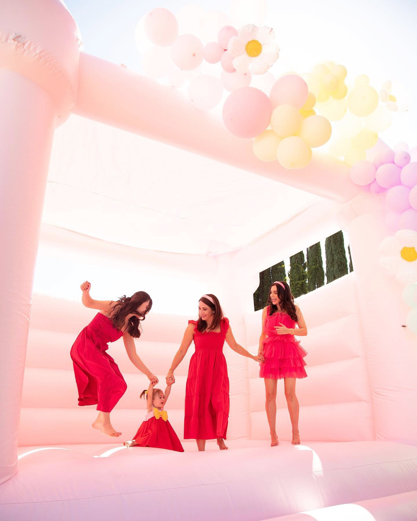 Los Angeles White Bounce House Rental