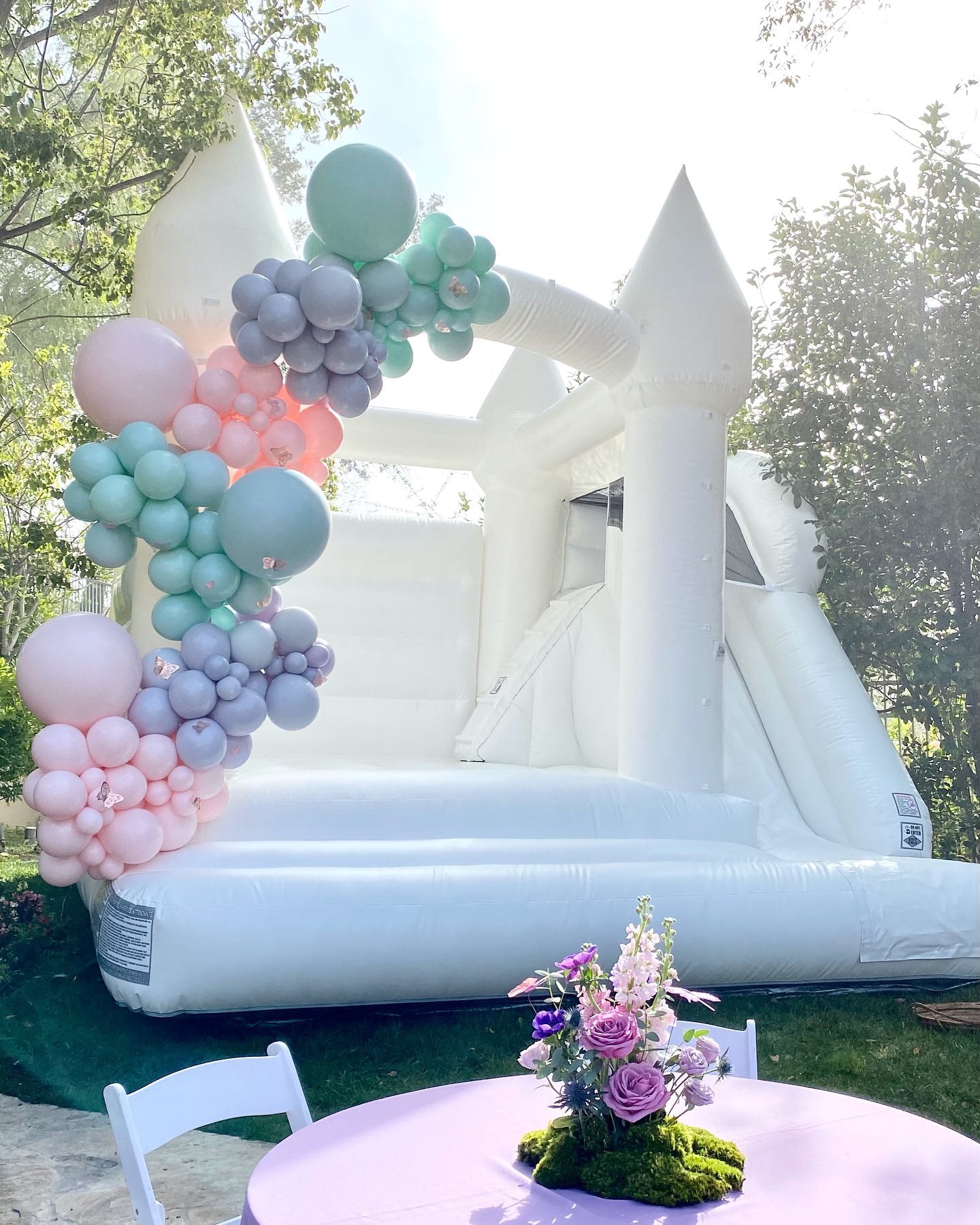 Calabasas Bounce House, party rental, White Bounce House Los Angeles, White Bounce House ventura county, party rental los angeles, party rental ventura county, bounce house calabasas, kids party los angeles, kids party los angeles, calabasas party rentals, Malibu bounce house, malibu party rentals, malibu kids party