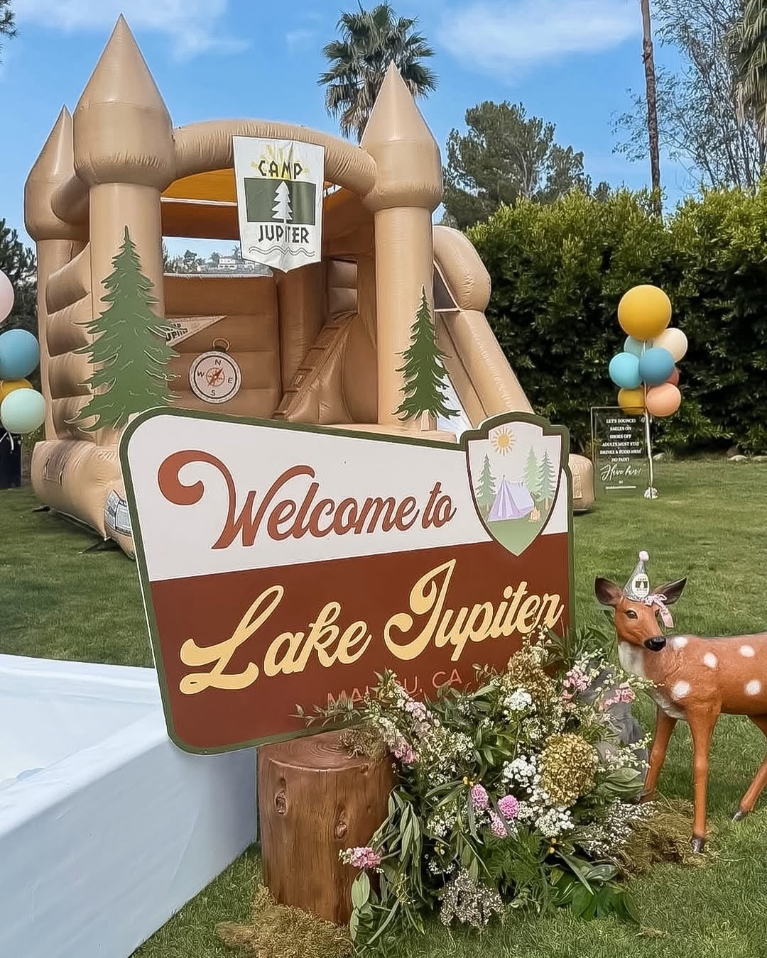 Shoreline Bounce House with Slide (Tan)