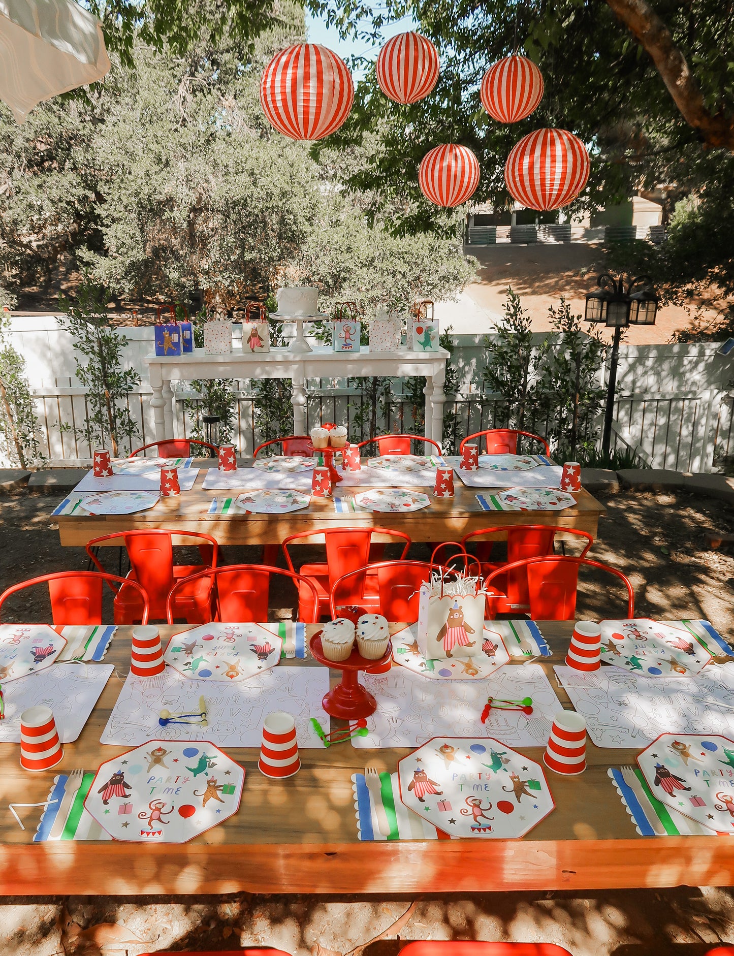 Ashwood Kids Dining Set -New!